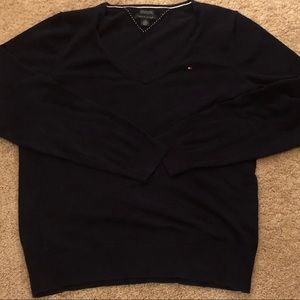 Dark blue women’s Tommy Hilfiger crop top. Size L.